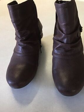 Women's Dark Brown Slouch Ankle Booties with Side Zip size 8